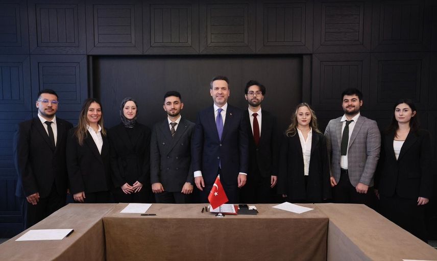 Bayraktar'ın Moskova temasları enerji tedarikine yeni fırsatlar aradı
