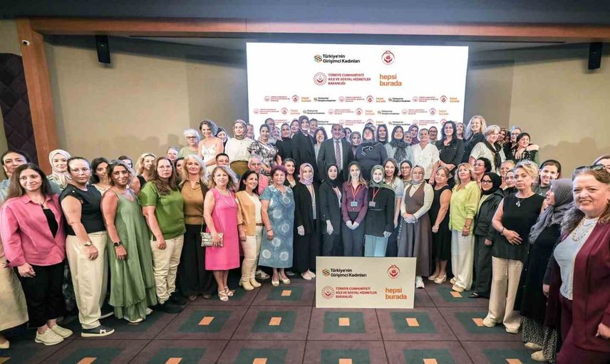 Antalya'da kadın girişimciler dijitalleşme ve e-ticarette güç birliği kurdu