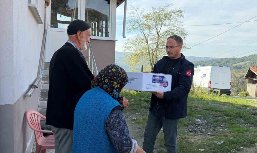 Komşuluk sıcaklığı sofralara taşınıyor: Gönül Kazan projesi sıcak yemekleri evlere ulaştırıyor