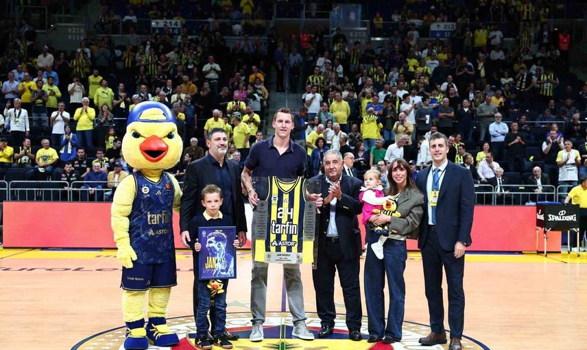 Fenerbahçe'de Vesely'ye büyük veda: sarı-lacivert uğurlama