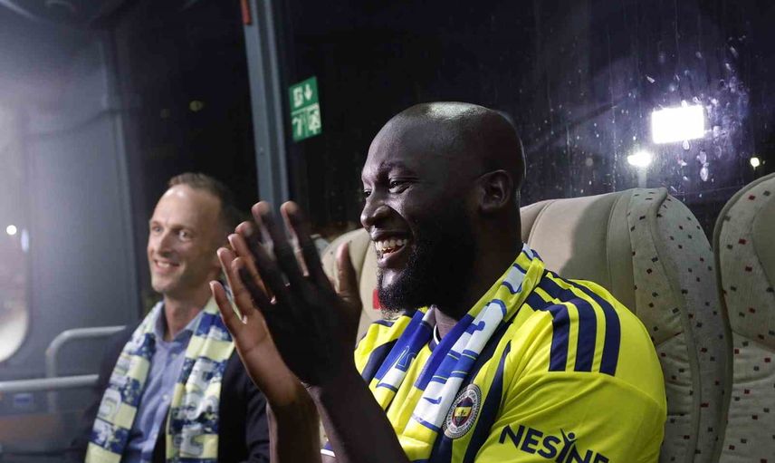 Lukaku İstanbul'da, taraftarlar Sabiha Gökçen'de karşıladı