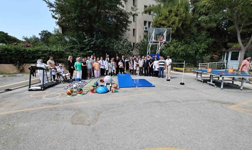 Özel eğitimde bütüncül destek ve uygulamalı becerilere vurgu