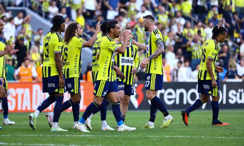 Fenerbahçe ilk yarıda ritmini buldu, Eyüpspor'a beş gol