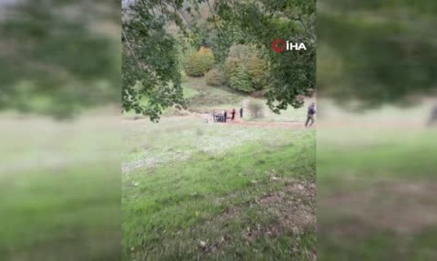 Yukarıyapıcı'da yamaçtan çıkmaya çalışırken ATV devrildi, iki kişi hafif yaralandı