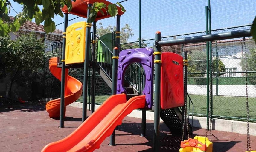 Osmaneli'ne iki yeni çocuk parkı kazandırıldı
