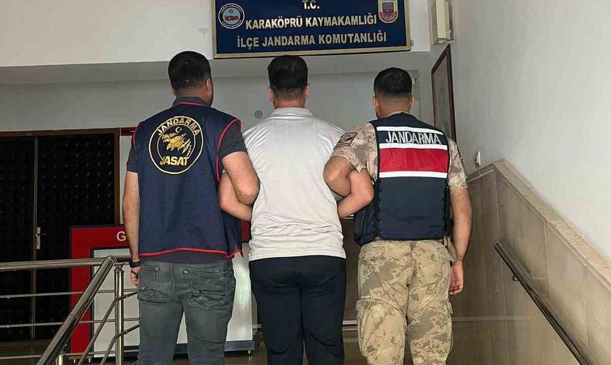Karaköprü'de 6 yıl kesinleşmiş hapis cezası bulunan hükümlü jandarma operasyonunda yakalandı