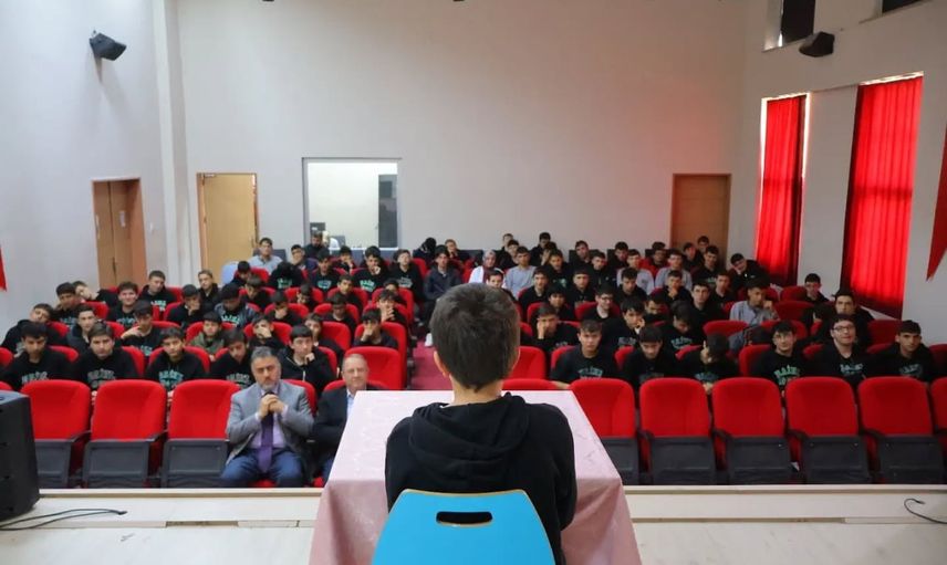 Bayburt müftüsünden imam hatiplilere ilim, ahlak ve birlik vurgusu