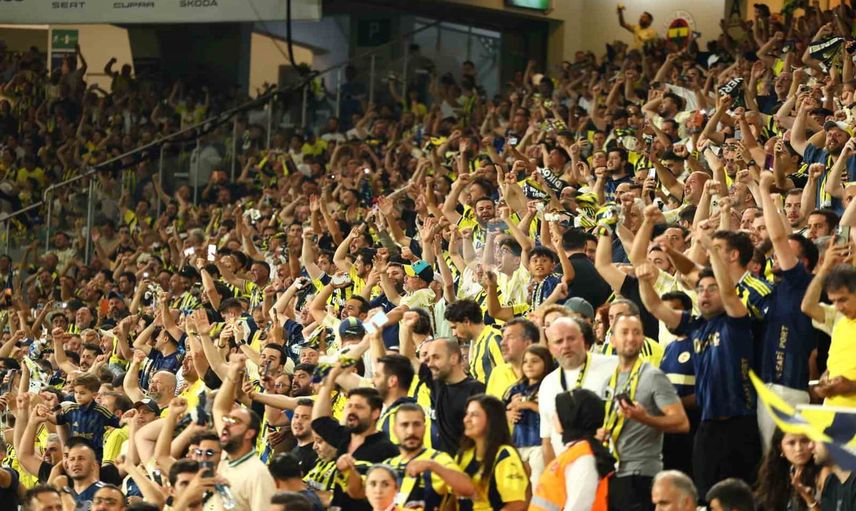 Kartal’dan Kante ve Greenwood tercihi: Fenerbahçe sahaya değişen bir 11 sürdü