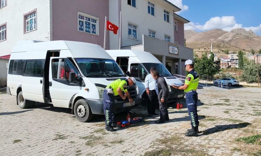 Jandarma okul servislerinde kapsamlı güvenlik denetimi başlattı