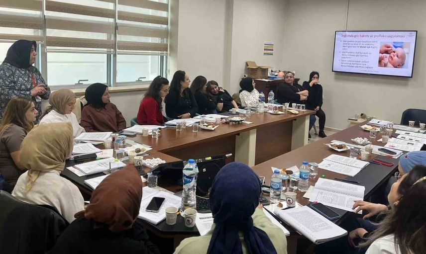 Yenidoğan bakımında standartlar güçlendirildi: BDH personeline temel eğitim