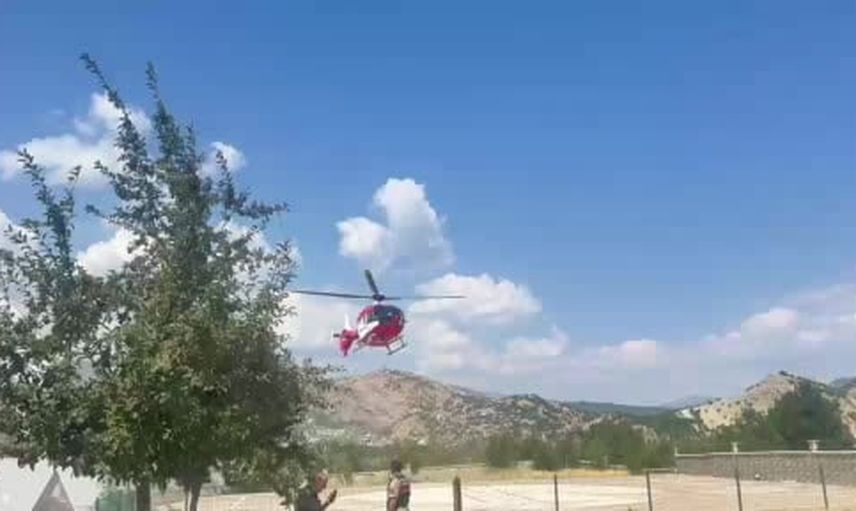 Mikrocerrahi gerektiren el yaralanması ambulans helikopterle Malatya'ya sevk edildi
