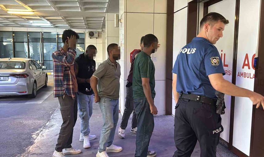 Kırklareli kavşağında yol kontrolünde 19 Etiyopya uyruklu göçmen yakalandı