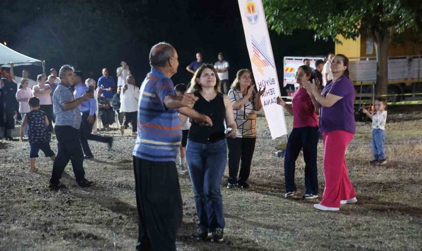 Farsak köyleri kültür şenliği Kozan'da 17 mahalleyi bir araya getirdi
