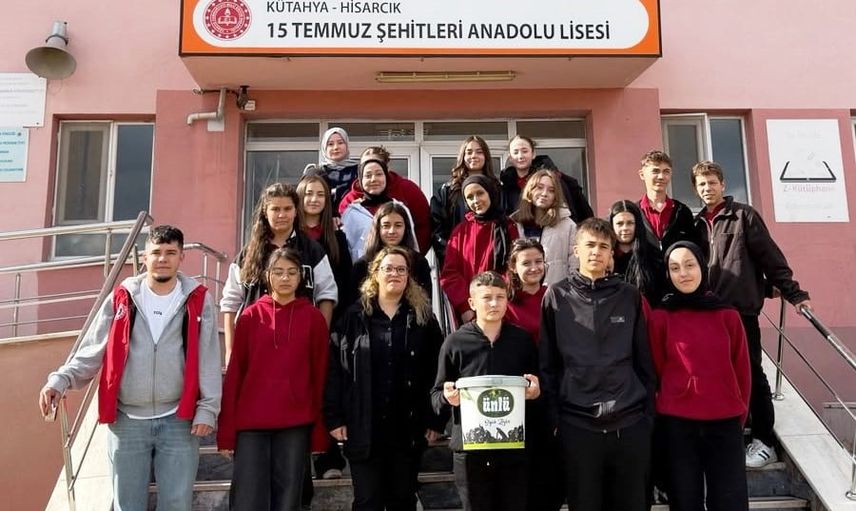 Hisarcık'ta öğrencilerden can dostlara toplumsal destek
