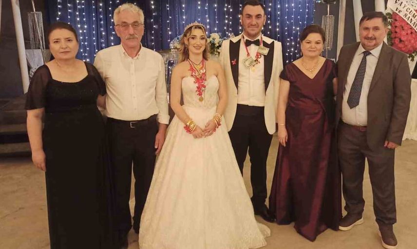 Devrekli Cıvak ailesinin büyük kutlaması: İrem ve Onat'ın düğün gecesi