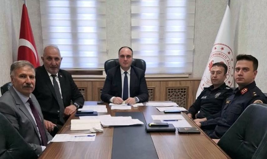 Aslanapa'da okul güvenliği için kurumlar bir araya geldi