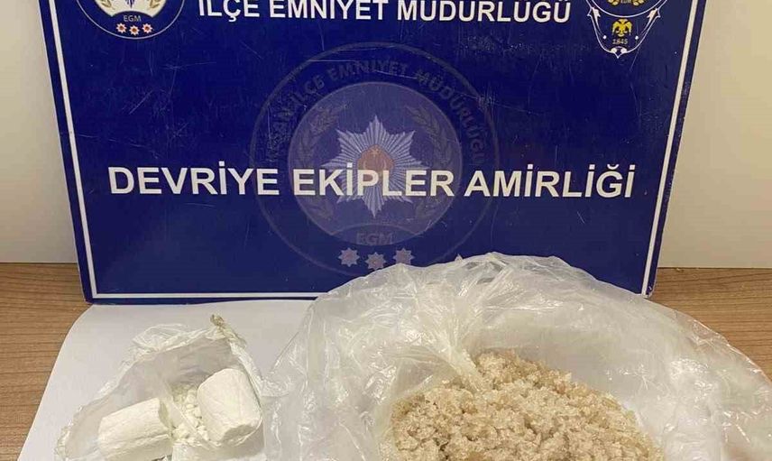 Keşan'da takside 157,61 gram uyuşturucu ele geçirildi, iki şüpheli tutuklandı