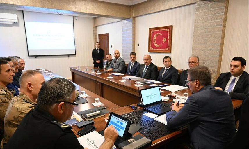 Erzurum vali Aydın Baruş, İspir'de proje ve yatırımları yerinde inceledi
