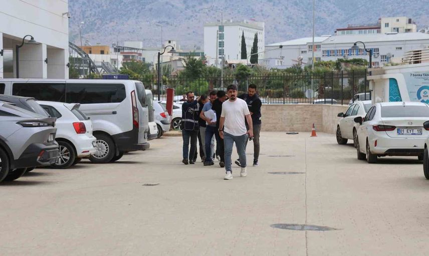 Kozan'da farklı tarihlerdeki silahlı olaylara ilişkin iki şüpheli tutuklandı