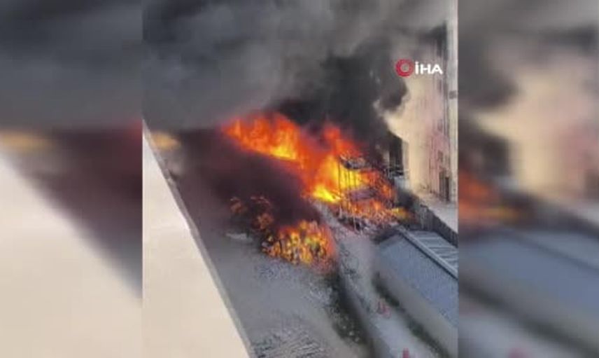 Konteyner kentte alevler hızla yayıldı, Battalgazi'de itfaiye ekipleri müdahale ediyor
