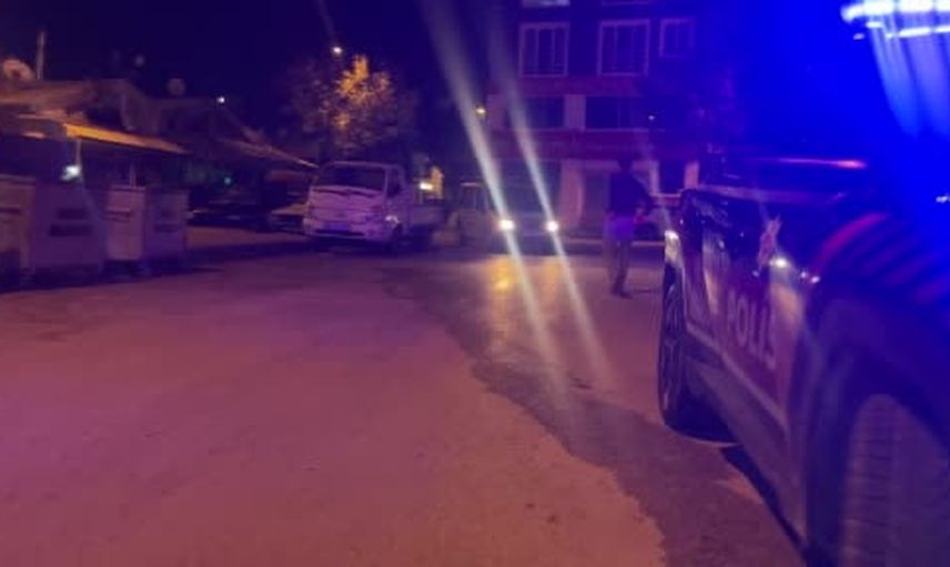 Alkollü ihbarcı sivil aracı polis zannedip sürücüyle kavgaya tutuştu