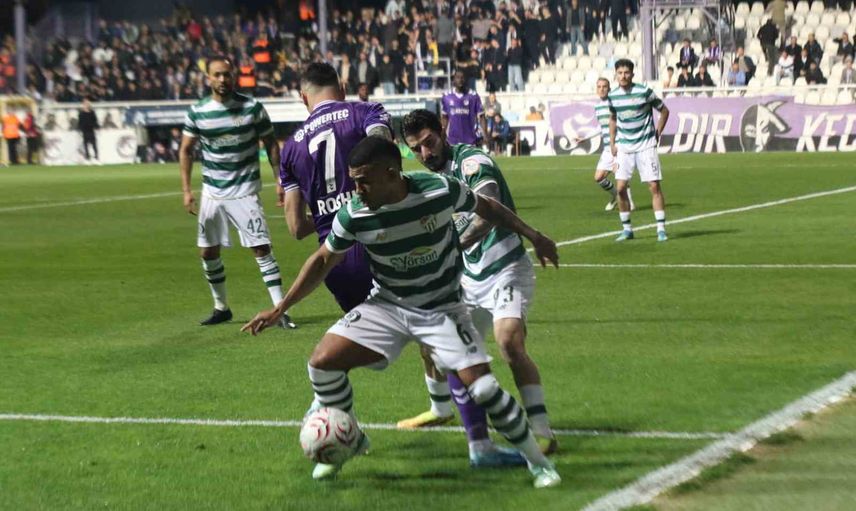 Bursaspor son yarıda üstünlüğü alıp Keçiörengücü sahasında 4-2 kazandı