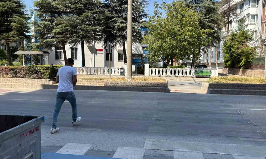 Silik yaya çizgileri ve hız tehlikesi: Vali Ali Fuat Güven Caddesi'nde önlem talebi