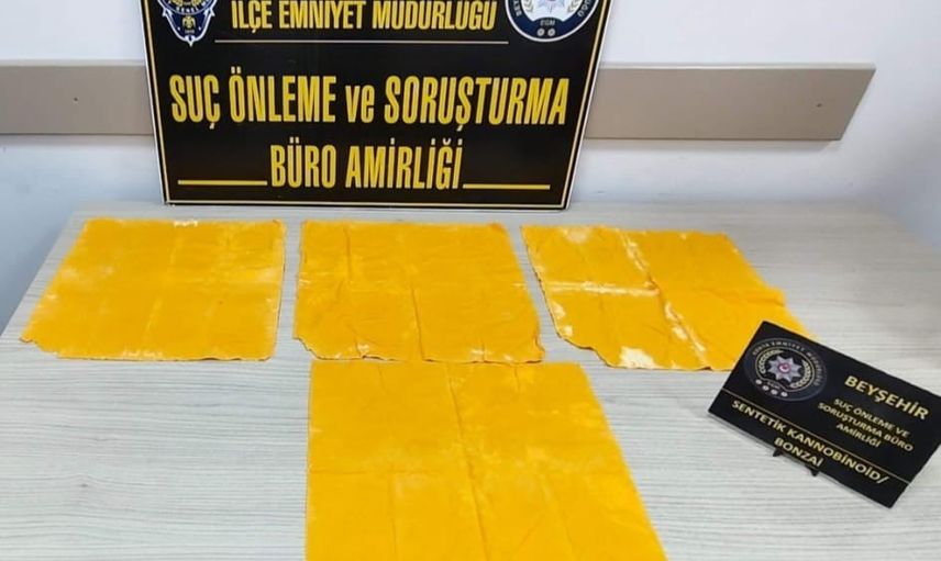 Yol kontrolünde peçeteye gizlenmiş bonzai bulundu: Beyşehir'de 4 kişi tutuklandı