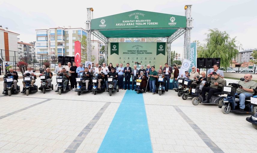 Karatay'da erişimi artırmak için 80 akülü araç ihtiyaç sahiplerine verildi
