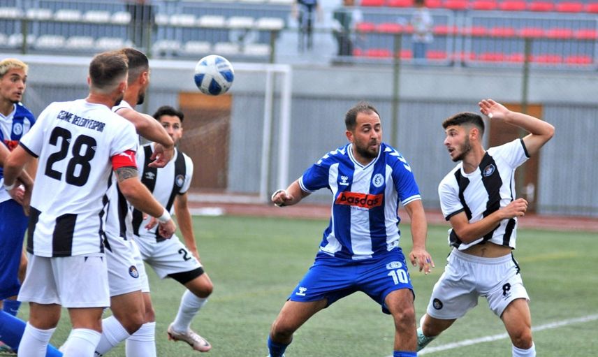İzmirspor ilk yarıda maçı kopardı, Çeşme'yi 5-1 mağlup etti