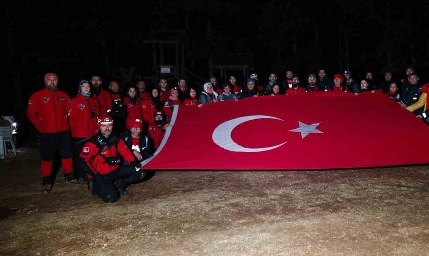 Gece ve engebede sınanan ekipler: Eskişehir'de arama kurtarma tatbikatı