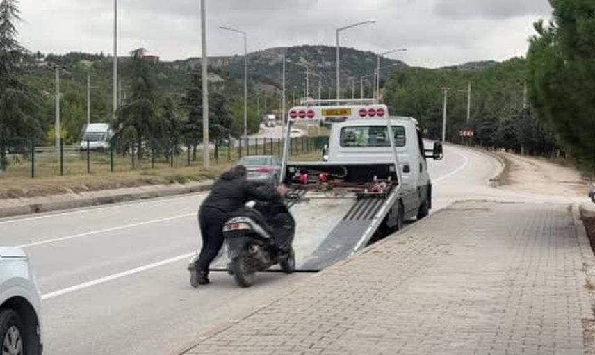 Burdur'da plakasız motosiklette şase ve motor numarası kazınmış çıktı
