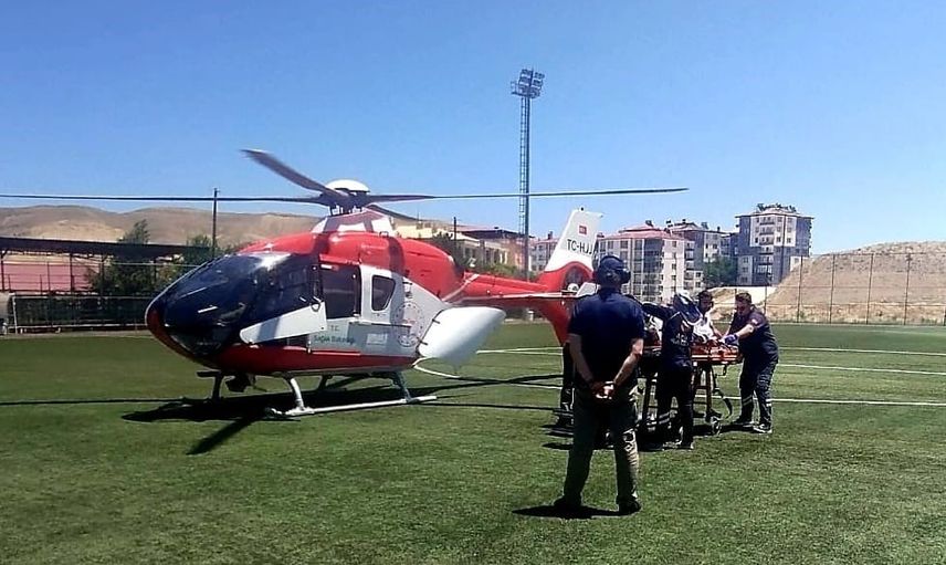 Darende'de 55 yaşındaki R.K. kalp krizi şüphesiyle hava ambulansıyla Malatya'ya sevk edildi