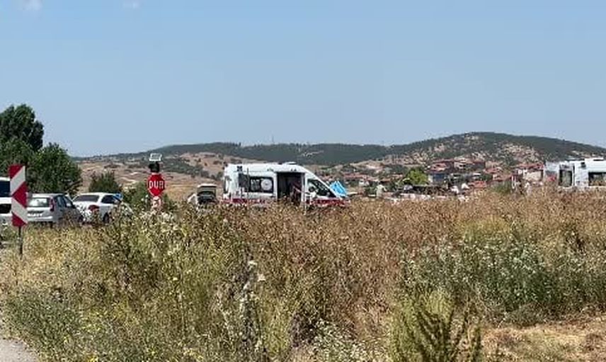 Tavşanlı'da kavşak kazası: 1 ölü, 5 yaralı