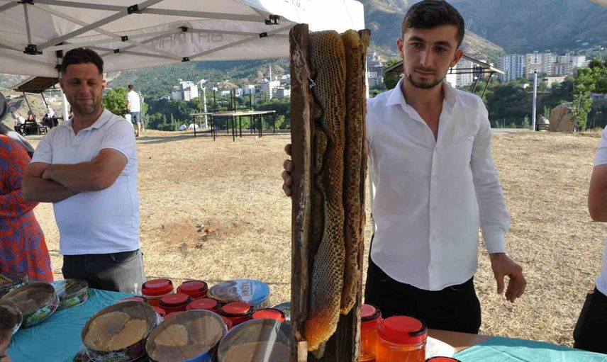 Sason'un kovuk balı sınırlı üretimi ve yüksek fiyatıyla öne çıkıyor