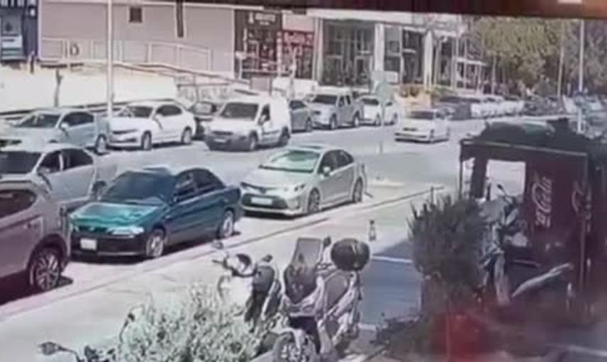Gaziantep'te Kontrolsüz Dönüş Kazası: Yunus Polislerine Çarpan Araç, 2 Yaralı