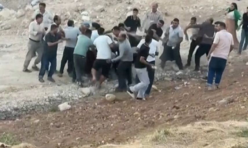 Gaziantep'te kavga sırasında aracıyla kalabalığa daldığı anlar kamerada