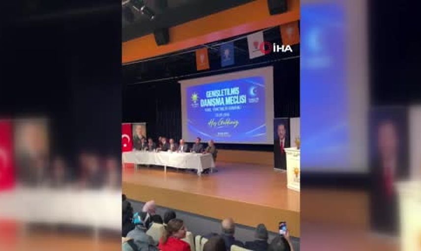 Ataşehir meclisinde parti değişimi kaydedildi: altı CHP'li üye AK Parti'ye katıldı