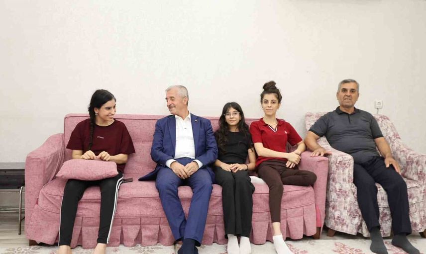 Şahinbey'de ev ziyaretleri sürüyor: Tahmazoğlu Kılınç ailesinin misafiri oldu