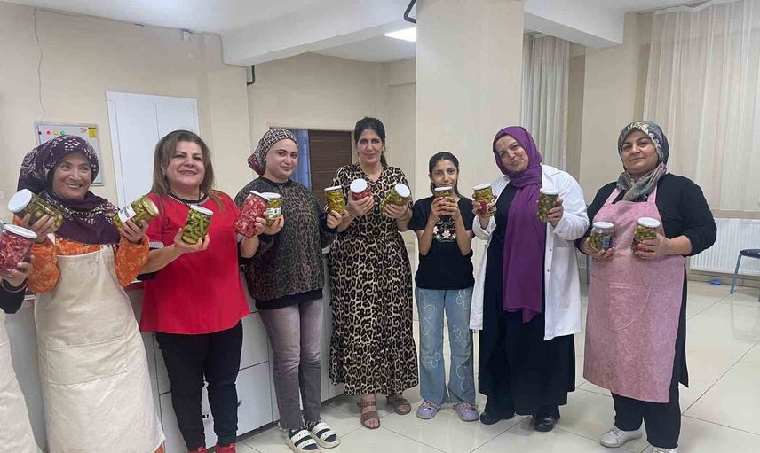 Dayanışmayla kışa hazırlık: Batmanlı kadınların imece geleneği