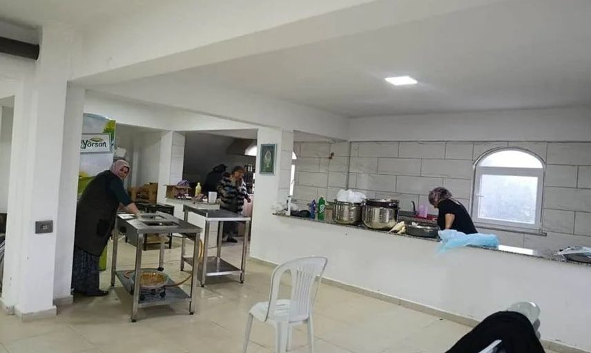 İmeceyle temizlenen Akören camisinde dayanışma örneği