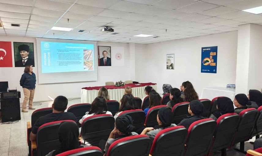 Yurtlardaki beslenme uygulamalarında kalite ve güvenliği artırmaya yönelik eğitimler tamamlandı