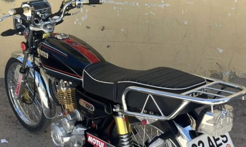 Yeşilyurt mahallesinde park halindeki motosiklet sahibini beklemedi