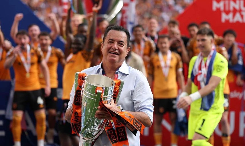 Acun Ilıcalı'nın transfer stratejisi Hull City'nin piyasa değerini yukarı taşıdı