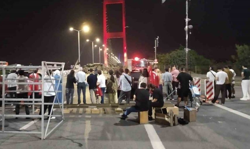 Asırlık gece için 15 Temmuz Şehitler Köprüsü trafiğe kapatıldı