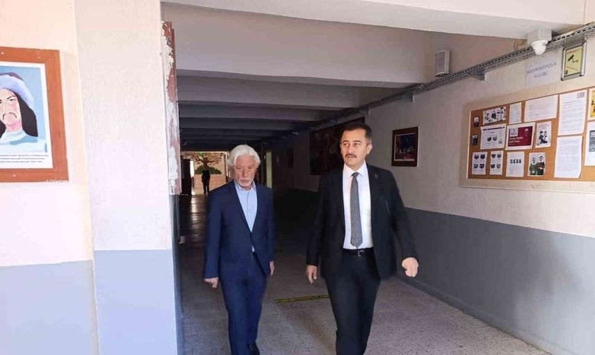 Keleş öğretmen ve idarecilerin taleplerini yerinde değerlendirdi