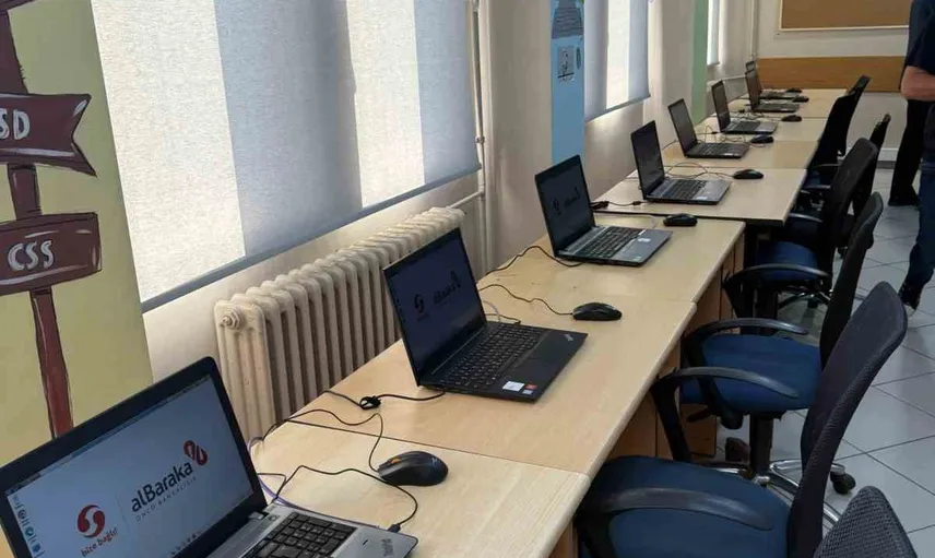 Düzce’de teknolojik atıklar eğitime dönüştü: kız meslek lisesinin laboratuvarına destek