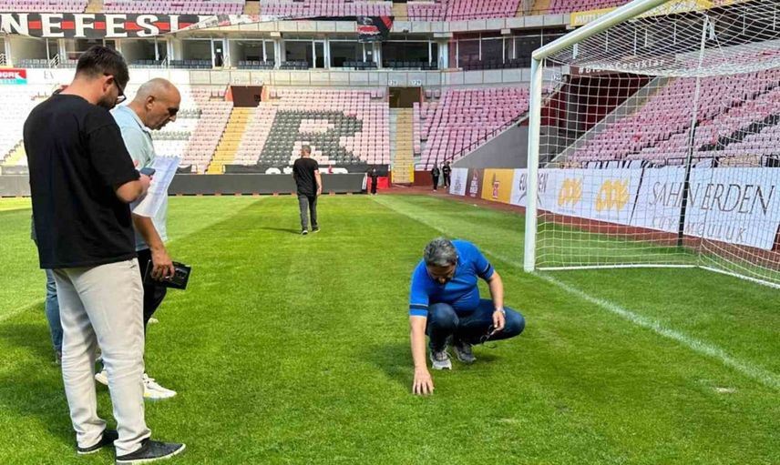 Eskişehir'de stadyum yenileme çalışmaları yeni sezona hazırlanıyor