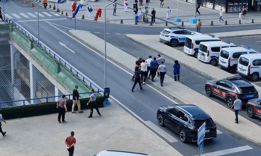 Otogarda müşteri tartışması büyüdü: taksiciler arasında kavga, polis müdahalesi