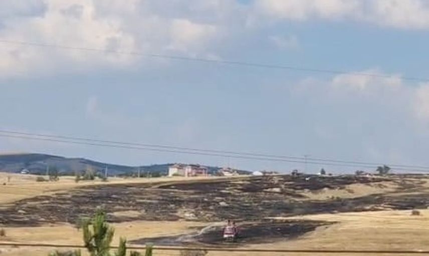 Otluk yangını Geven Mahallesi'nde bekçi kulübesine sıçradı